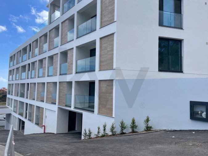 Apartamento T2 para Venda em Caniço Foto 2
