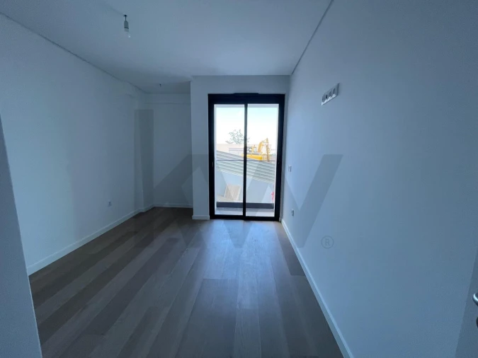 Apartamento T2 para Venda em Caniço Foto 21