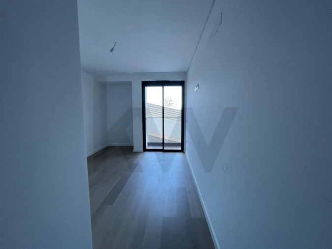 Apartamento T2 para Venda em Caniço Foto 29