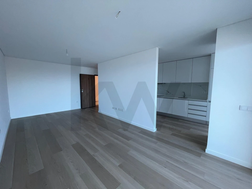 Apartamento T2 para Venda em Caniço Foto 6
