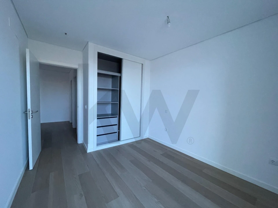 Apartamento T2 para Venda em Caniço Foto 22