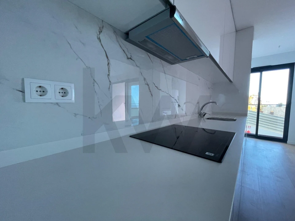 Apartamento T2 para Venda em Caniço Foto 11