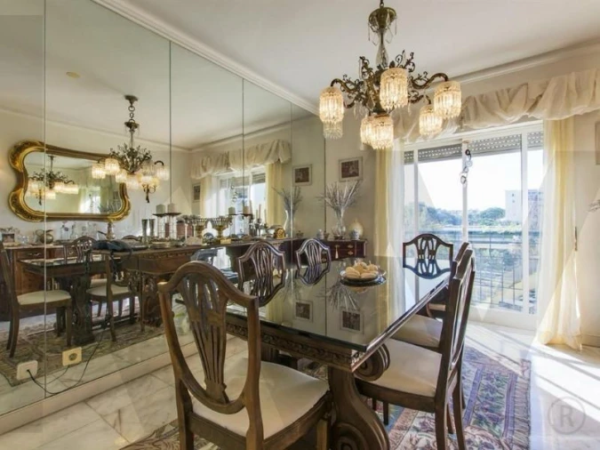 Apartamento T4 para Venda em Cascais e Estoril Foto 3