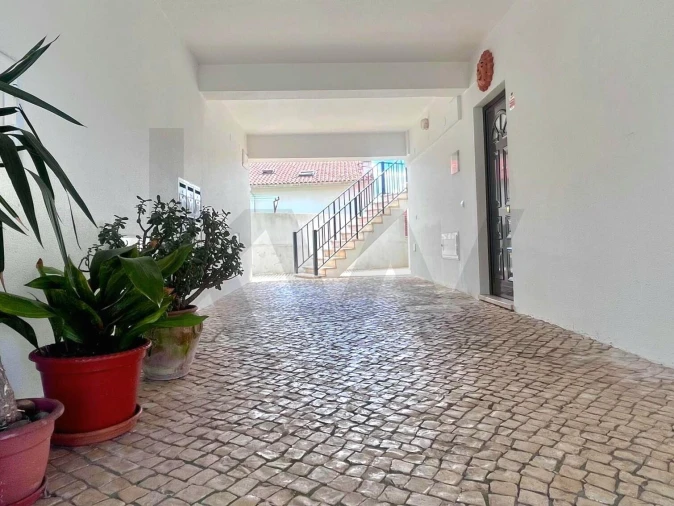 Apartamento T2 para Arrendamento em Foz do Arelho Foto 18