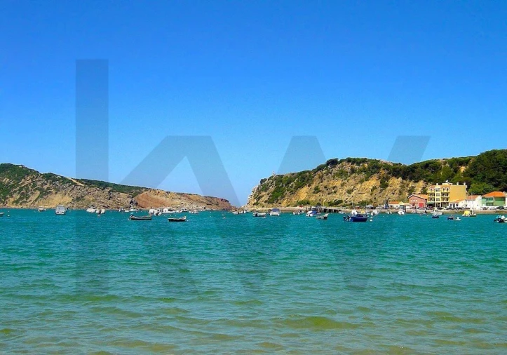 Moradia T3 para Venda em Tornada e Salir do Porto Foto 18