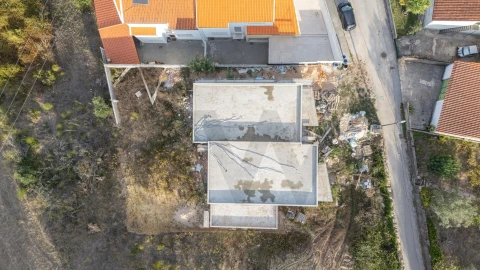 Moradia T3 para Venda em Santa Clara e Castelo Viegas