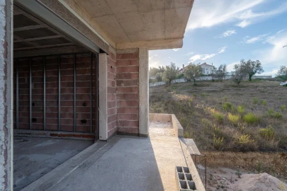 Moradia T3 para Venda em Santa Clara e Castelo Viegas