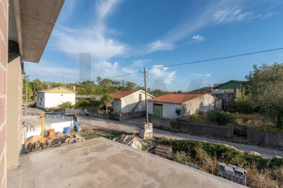 Moradia T3 para Venda em Santa Clara e Castelo Viegas