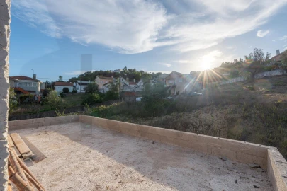 Moradia T3 para Venda em Santa Clara e Castelo Viegas