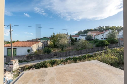 Moradia T3 para Venda em Santa Clara e Castelo Viegas