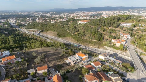 Moradia T3 para Venda em Santa Clara e Castelo Viegas