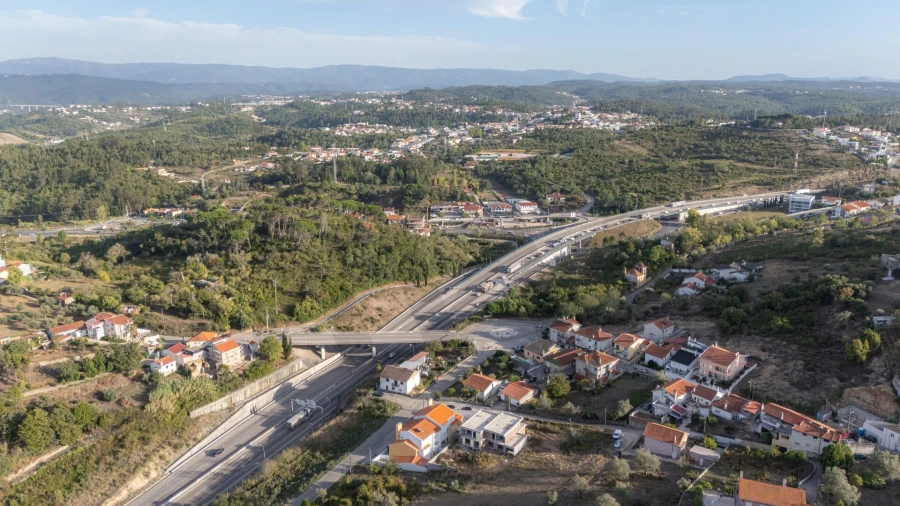 Moradia T3 para Venda em Santa Clara e Castelo Viegas Foto 42