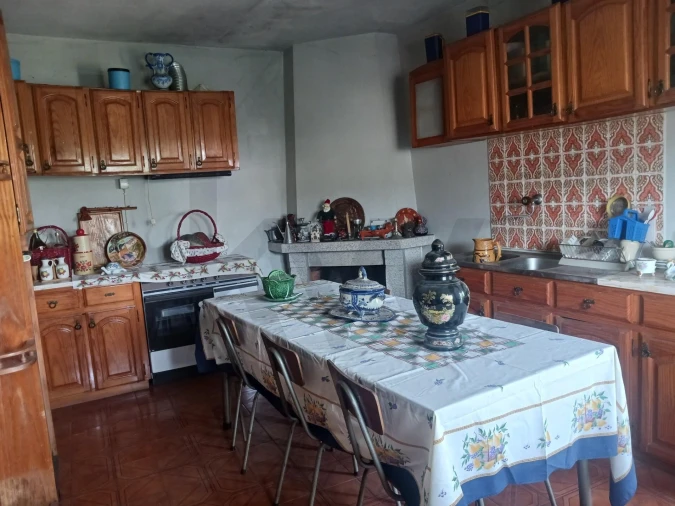 Moradia T4 para Venda em São Roque Foto 8