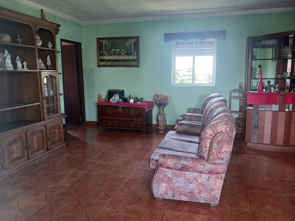 Moradia T4 para Venda em São Roque Foto 11