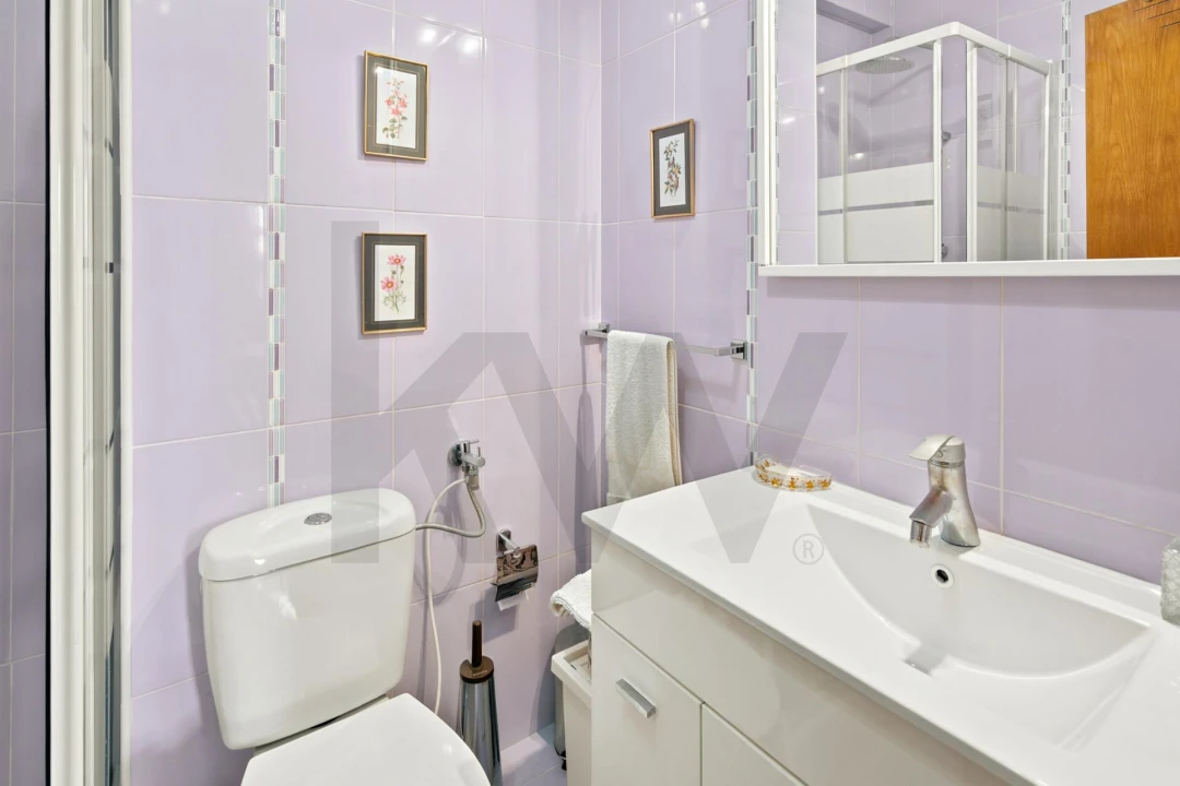 Apartamento T2 para Venda em Queluz e Belas Foto 10