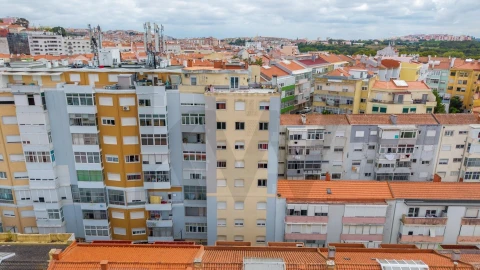 Apartamento T2 para Venda em Queluz e Belas