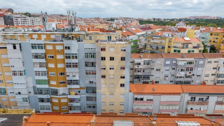 Apartamento T2 para Venda em Queluz e Belas Foto 17