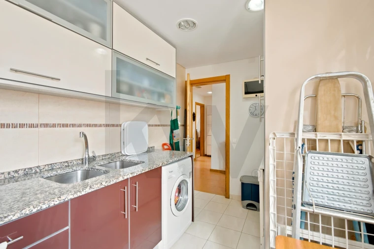 Apartamento T2 para Venda em Queluz e Belas Foto 5