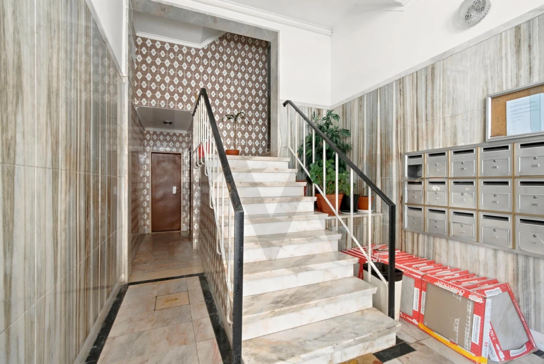 Apartamento T2 para Venda em Queluz e Belas Foto 15