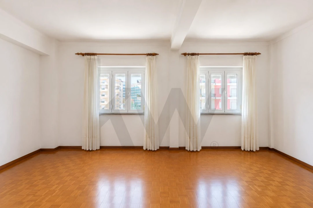 Apartamento T2 para Venda em Romeira e Várzea Foto 4