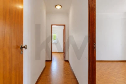 Apartamento T2 para Venda em Romeira e Várzea