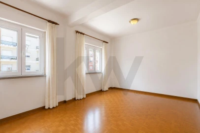 Apartamento T2 para Venda em Romeira e Várzea