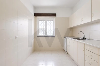Apartamento T2 para Venda em Romeira e Várzea