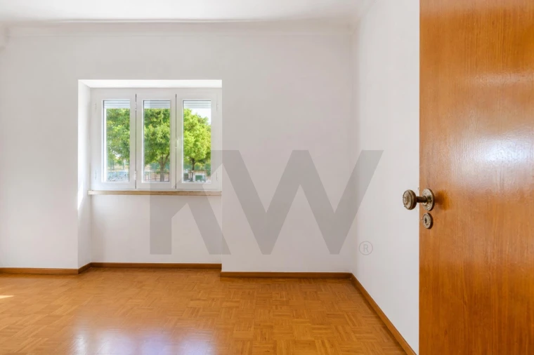 Apartamento T2 para Venda em Romeira e Várzea Foto 16