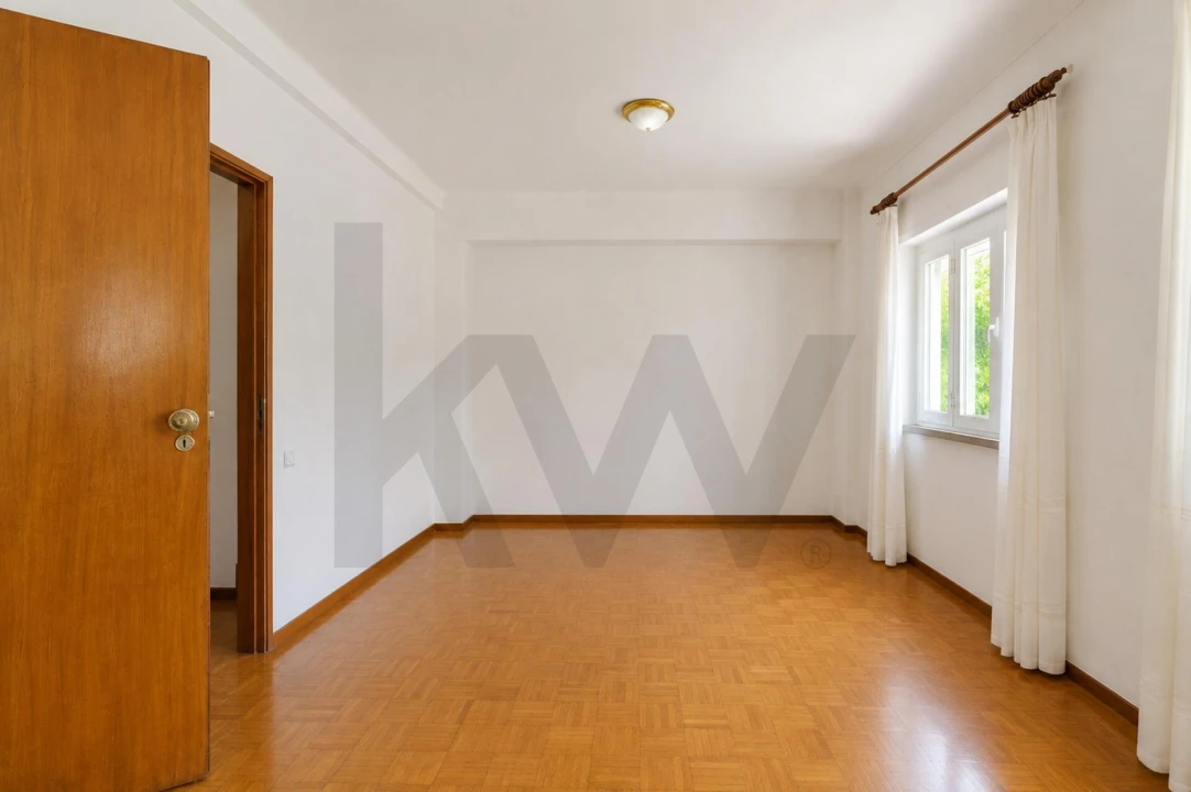 Apartamento T2 para Venda em Romeira e Várzea Foto 5