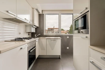 Apartamento T1 para Arrendamento em Caparica e Trafaria