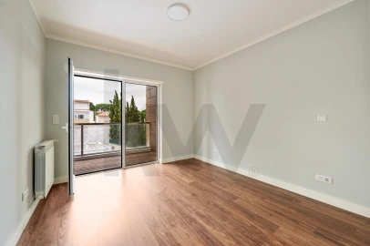 Apartamento T1 para Arrendamento em Caparica e Trafaria