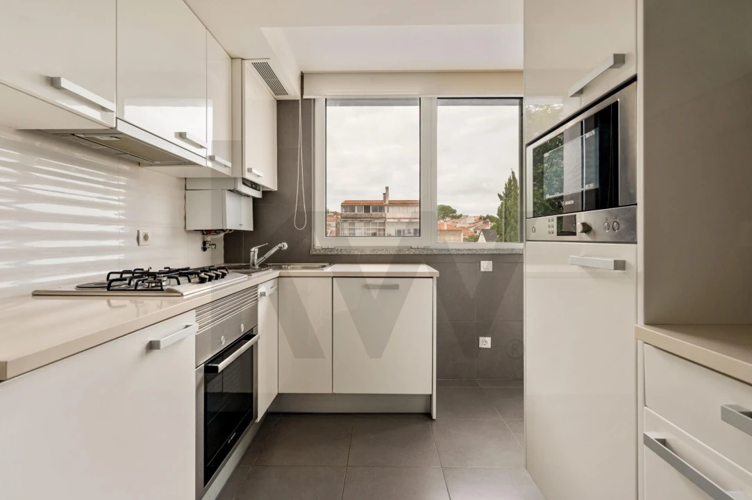 Apartamento T1 para Arrendamento em Caparica e Trafaria Foto 20