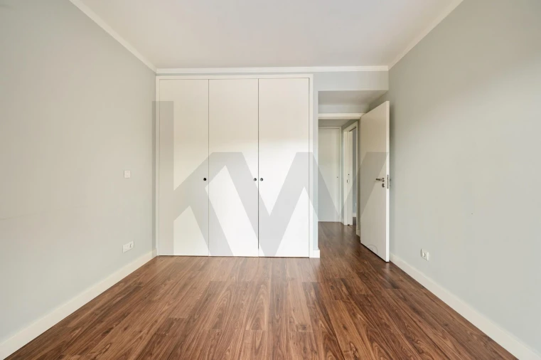 Apartamento T1 para Arrendamento em Caparica e Trafaria Foto 13