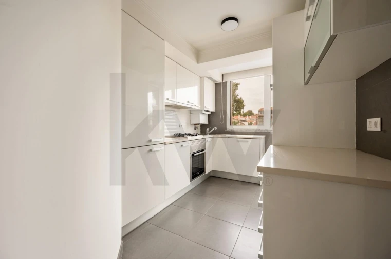 Apartamento T1 para Arrendamento em Caparica e Trafaria Foto 22