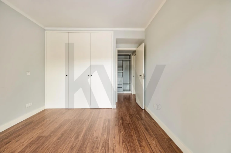 Apartamento T1 para Arrendamento em Caparica e Trafaria Foto 12