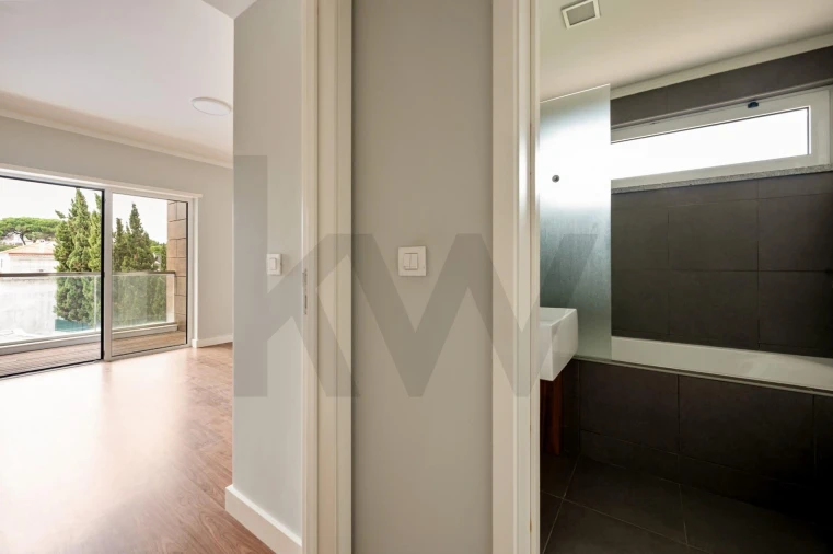 Apartamento T1 para Arrendamento em Caparica e Trafaria Foto 26