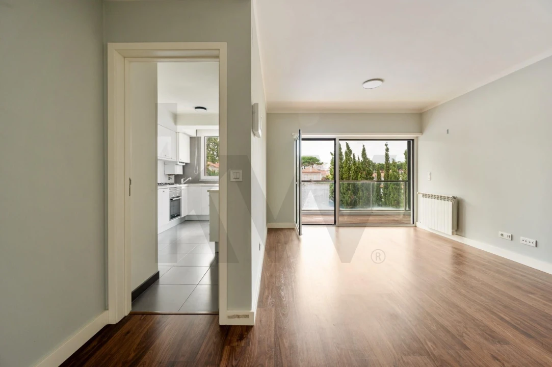 Apartamento T1 para Arrendamento em Caparica e Trafaria Foto 7