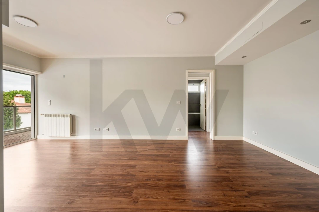 Apartamento T1 para Arrendamento em Caparica e Trafaria Foto 9