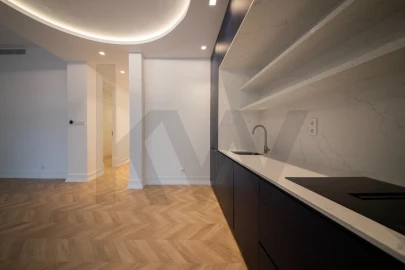 Apartamento T2 para Arrendamento em Santo António