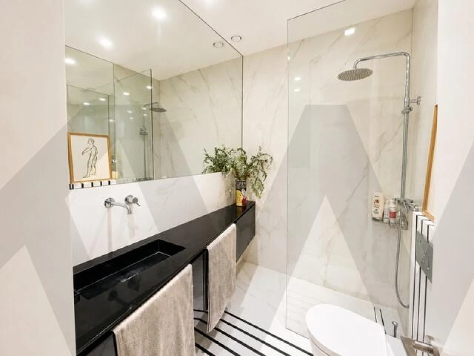 Apartamento T2 para Arrendamento em Santo António Foto 15