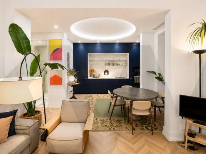 Apartamento T2 para Arrendamento em Santo António Foto 7