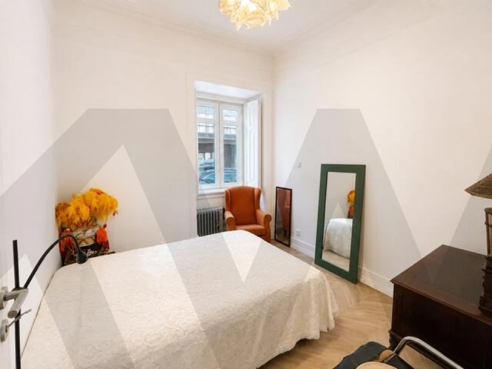 Apartamento T2 para Arrendamento em Santo António Foto 19
