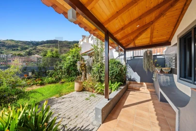 Moradia T3 para Venda em Arco da Calheta