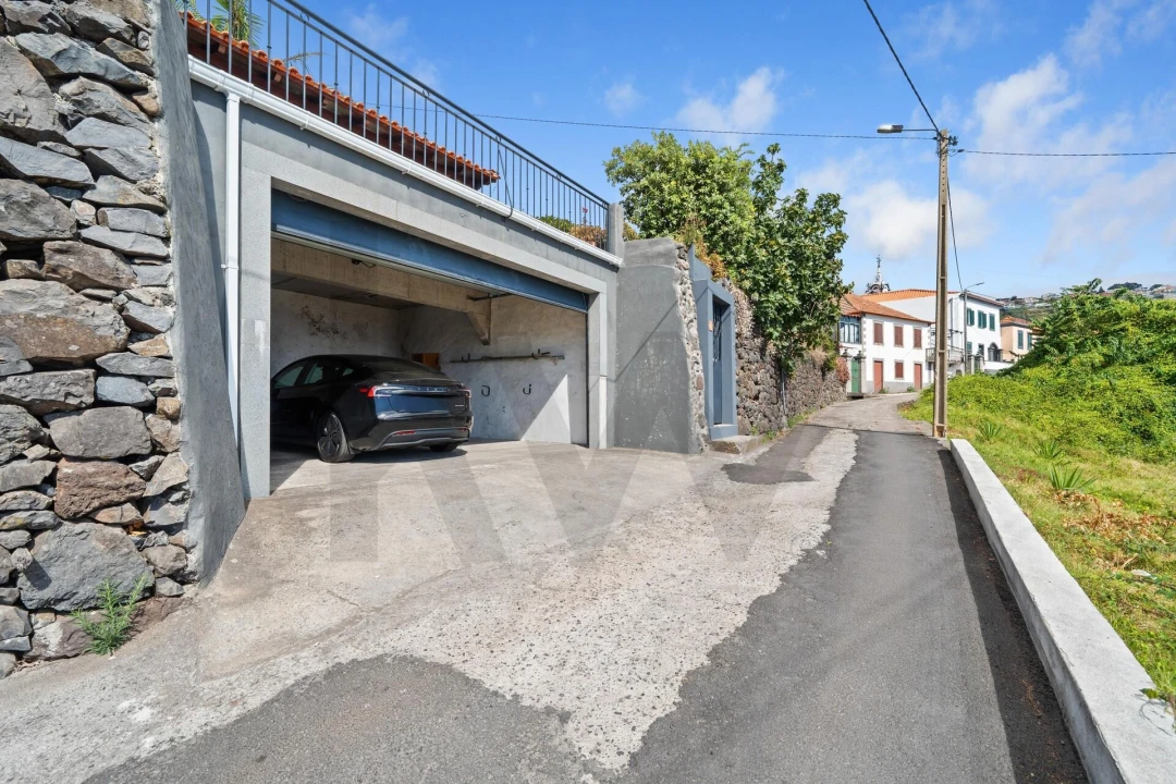Moradia T3 para Venda em Arco da Calheta Foto 58