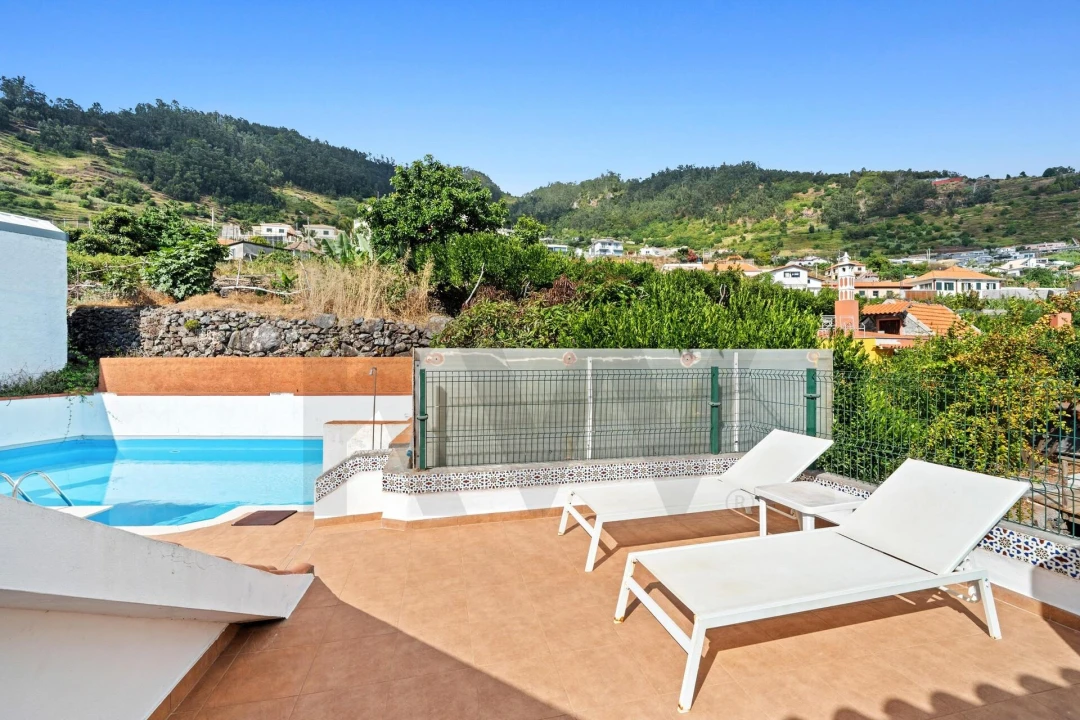 Moradia T3 para Venda em Arco da Calheta Foto 40