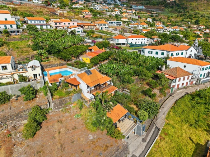 Moradia T3 para Venda em Arco da Calheta Foto 63