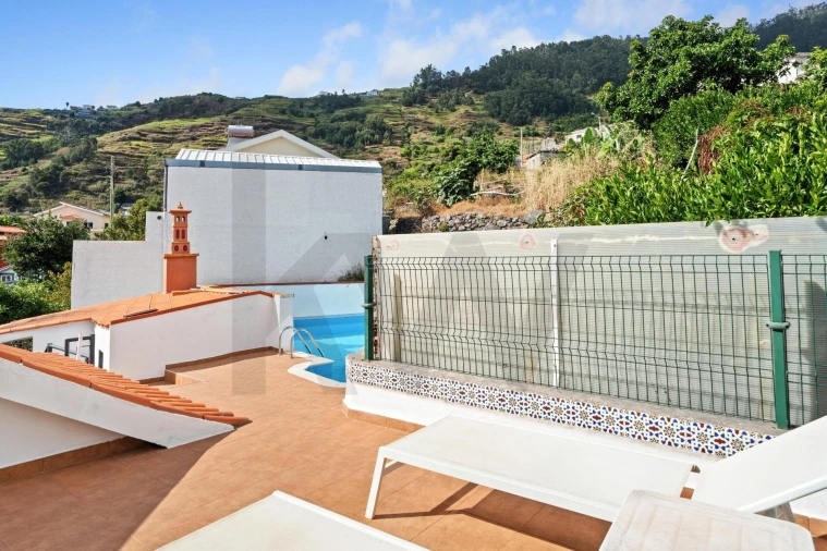 Moradia T3 para Venda em Arco da Calheta Foto 36