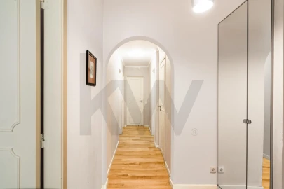 Apartamento T2 para Arrendamento em Póvoa de Santo Adrião e Olival Basto