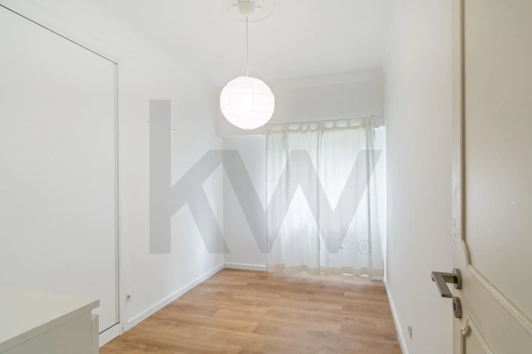 Apartamento T2 para Arrendamento em Póvoa de Santo Adrião e Olival Basto Foto 5