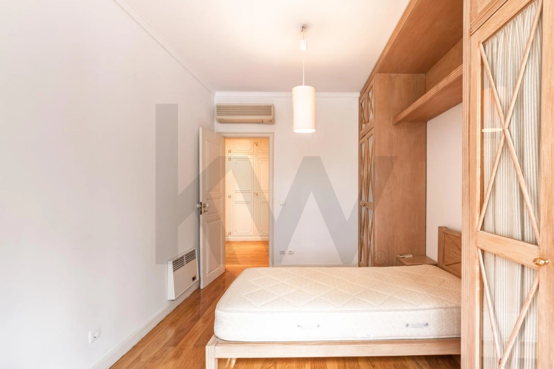 Apartamento T3 para Arrendamento em Lumiar Foto 11